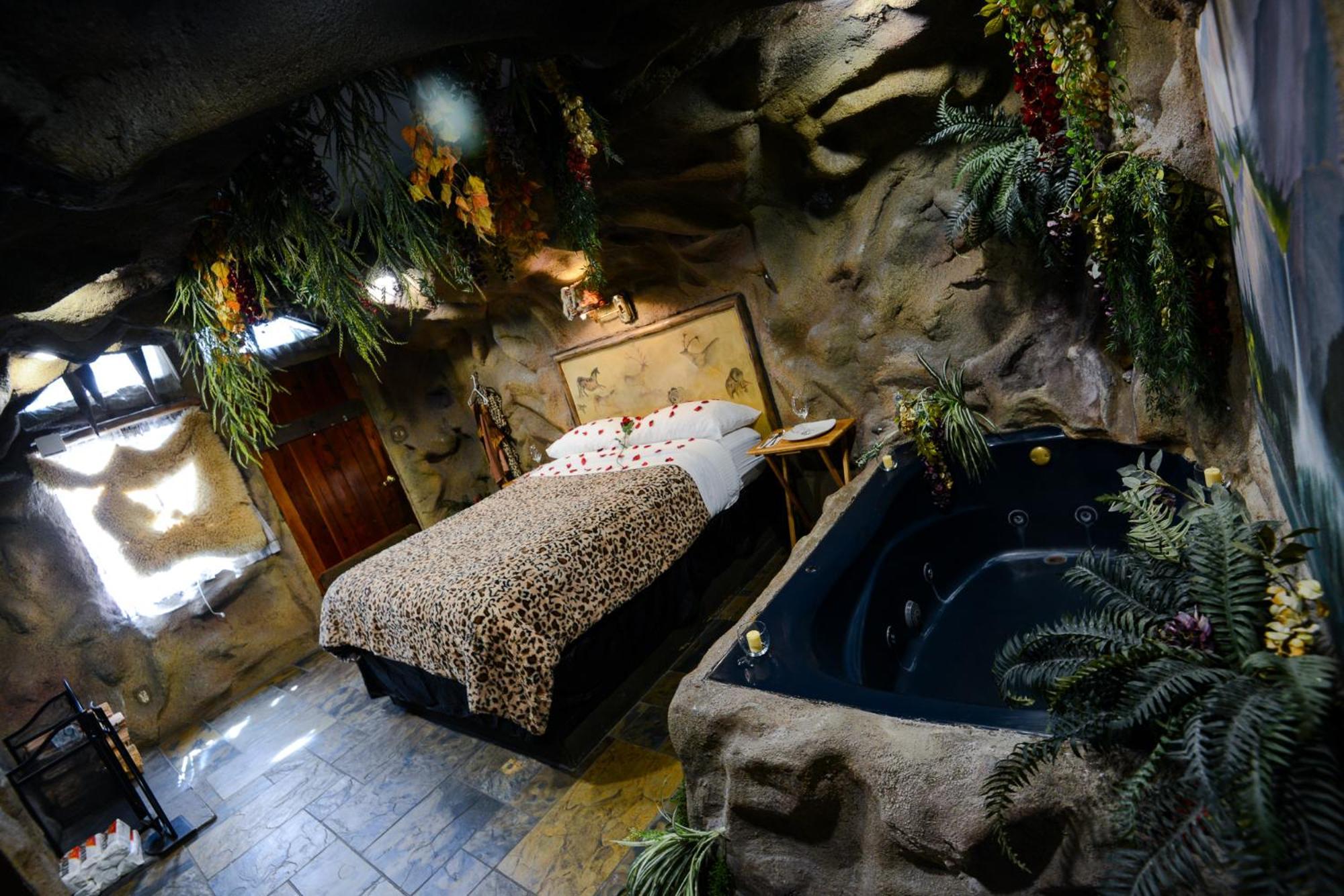 Castle Wood Theme Cottages- Couples Only Big Bear Lake Εξωτερικό φωτογραφία