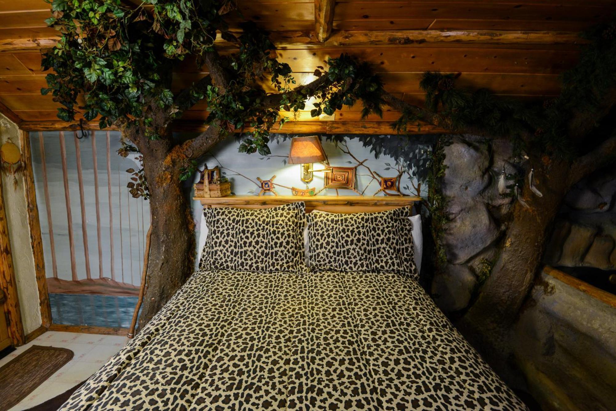 Castle Wood Theme Cottages- Couples Only Big Bear Lake Εξωτερικό φωτογραφία