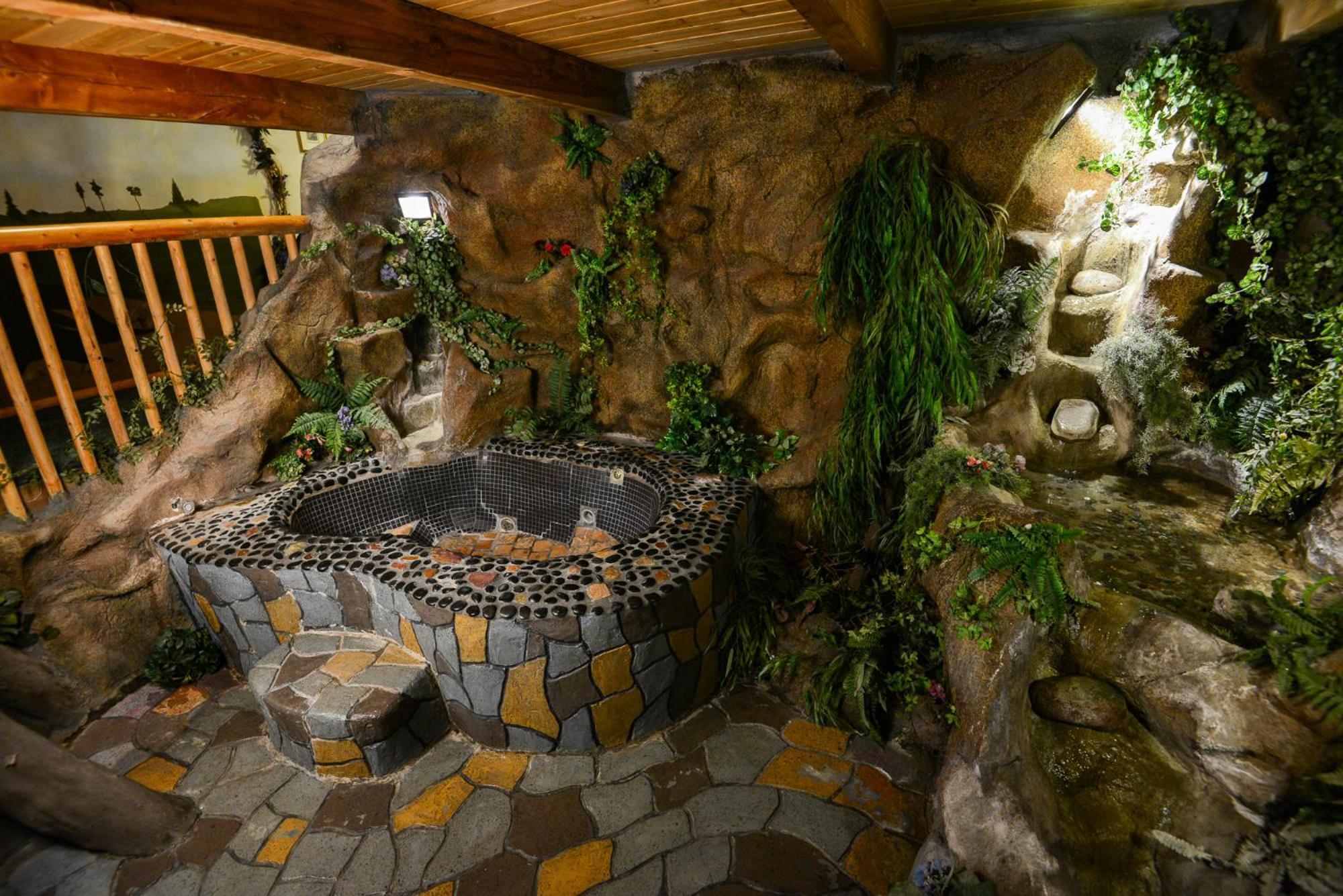 Castle Wood Theme Cottages- Couples Only Big Bear Lake Εξωτερικό φωτογραφία