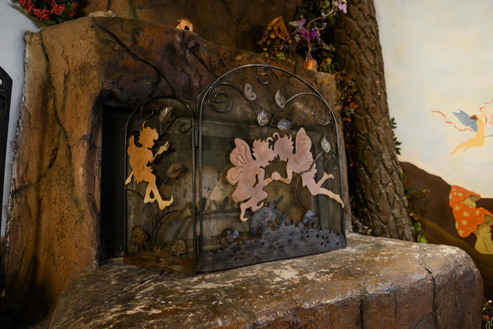 Castle Wood Theme Cottages- Couples Only Big Bear Lake Εξωτερικό φωτογραφία