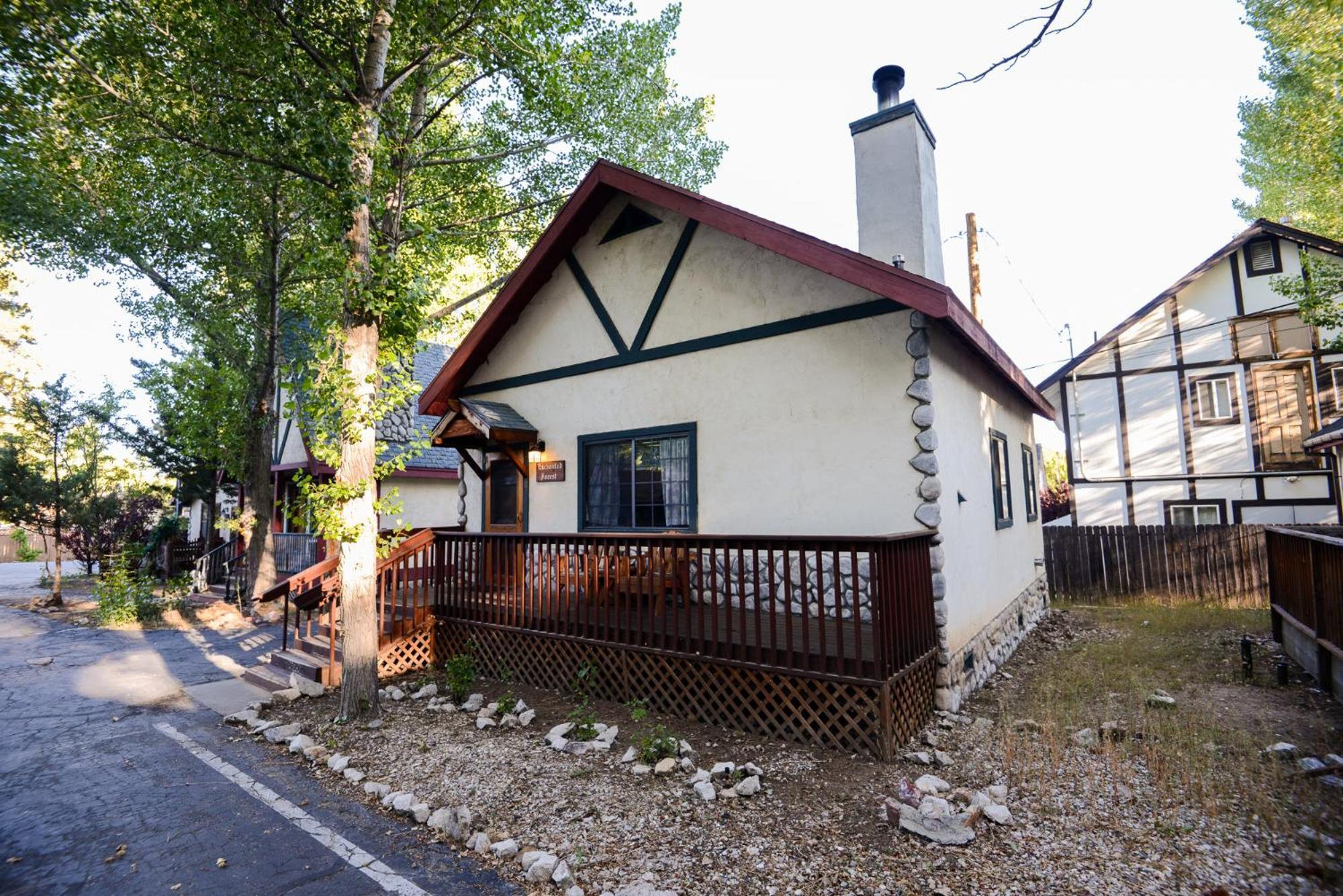 Castle Wood Theme Cottages- Couples Only Big Bear Lake Εξωτερικό φωτογραφία