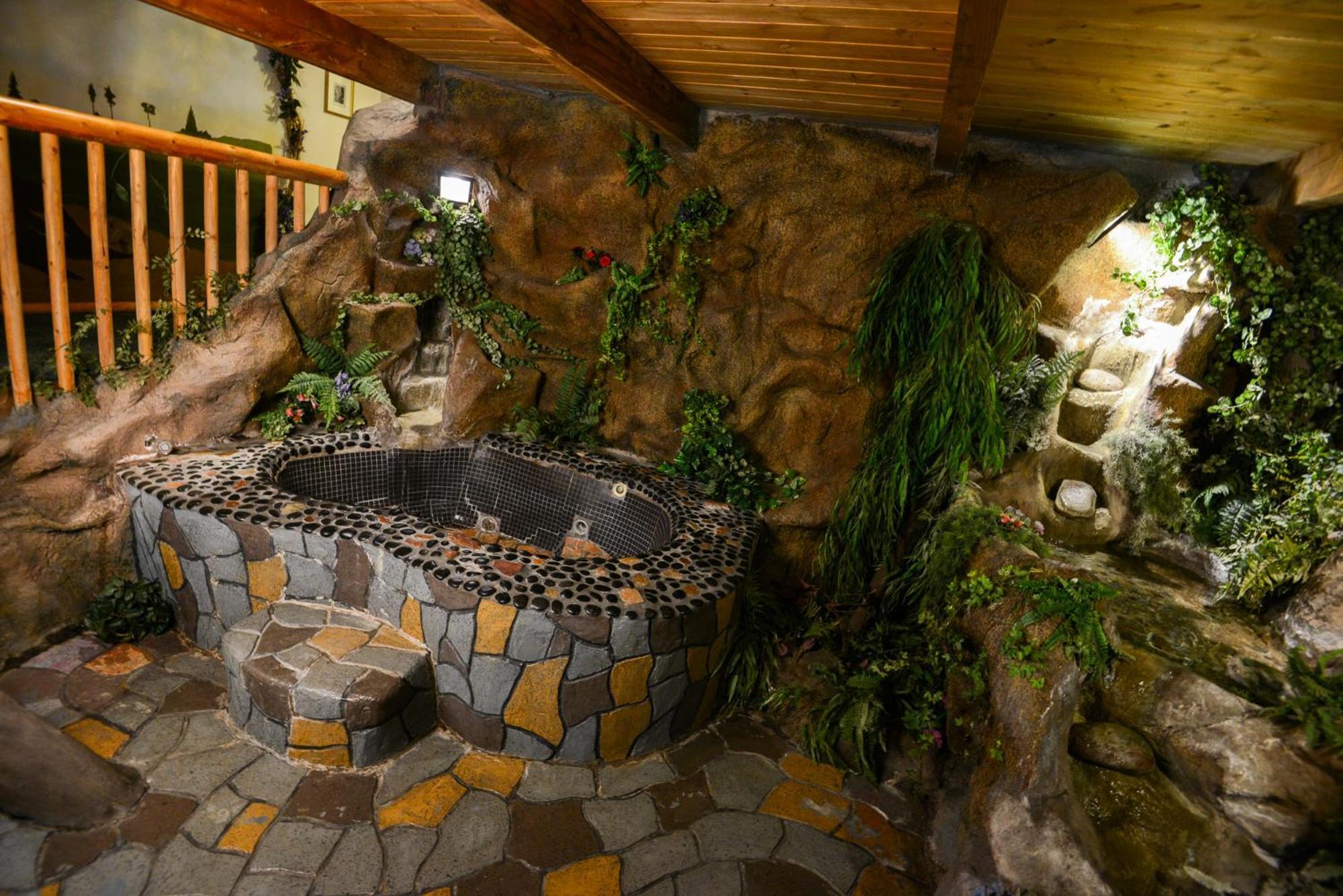 Castle Wood Theme Cottages- Couples Only Big Bear Lake Εξωτερικό φωτογραφία
