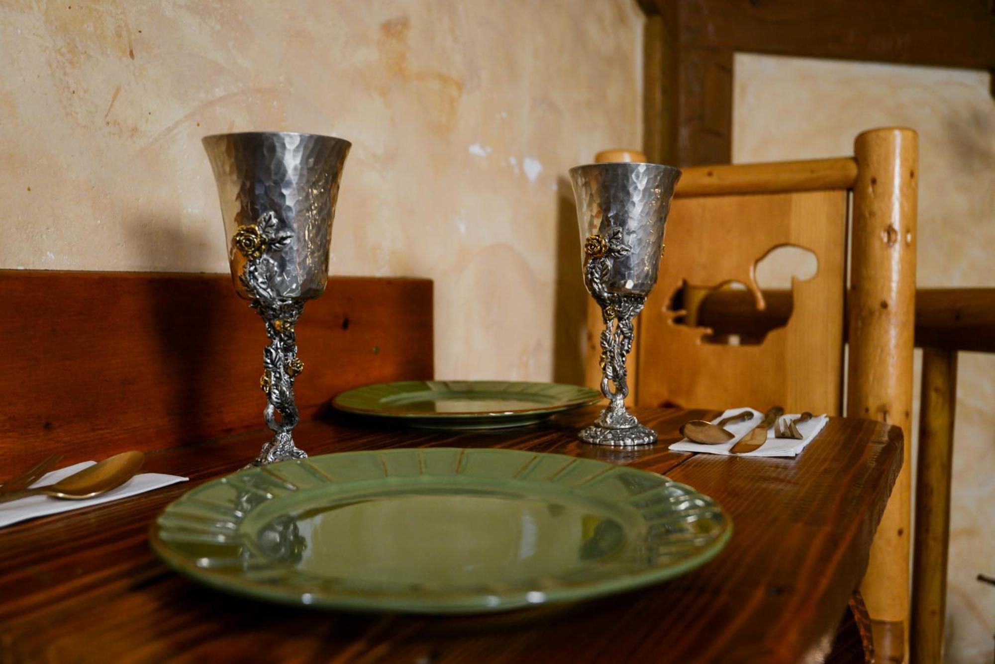Castle Wood Theme Cottages- Couples Only Big Bear Lake Εξωτερικό φωτογραφία
