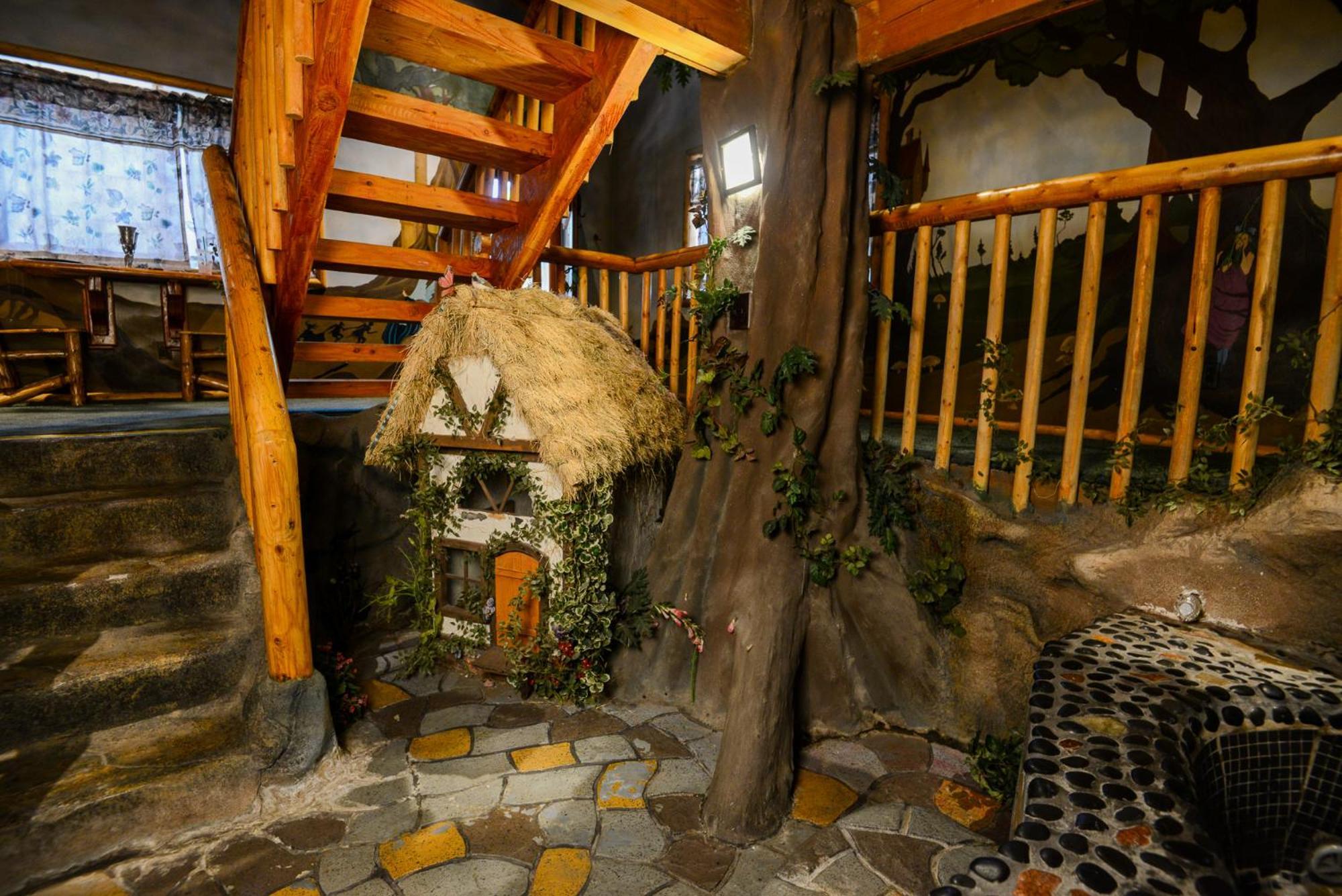 Castle Wood Theme Cottages- Couples Only Big Bear Lake Εξωτερικό φωτογραφία