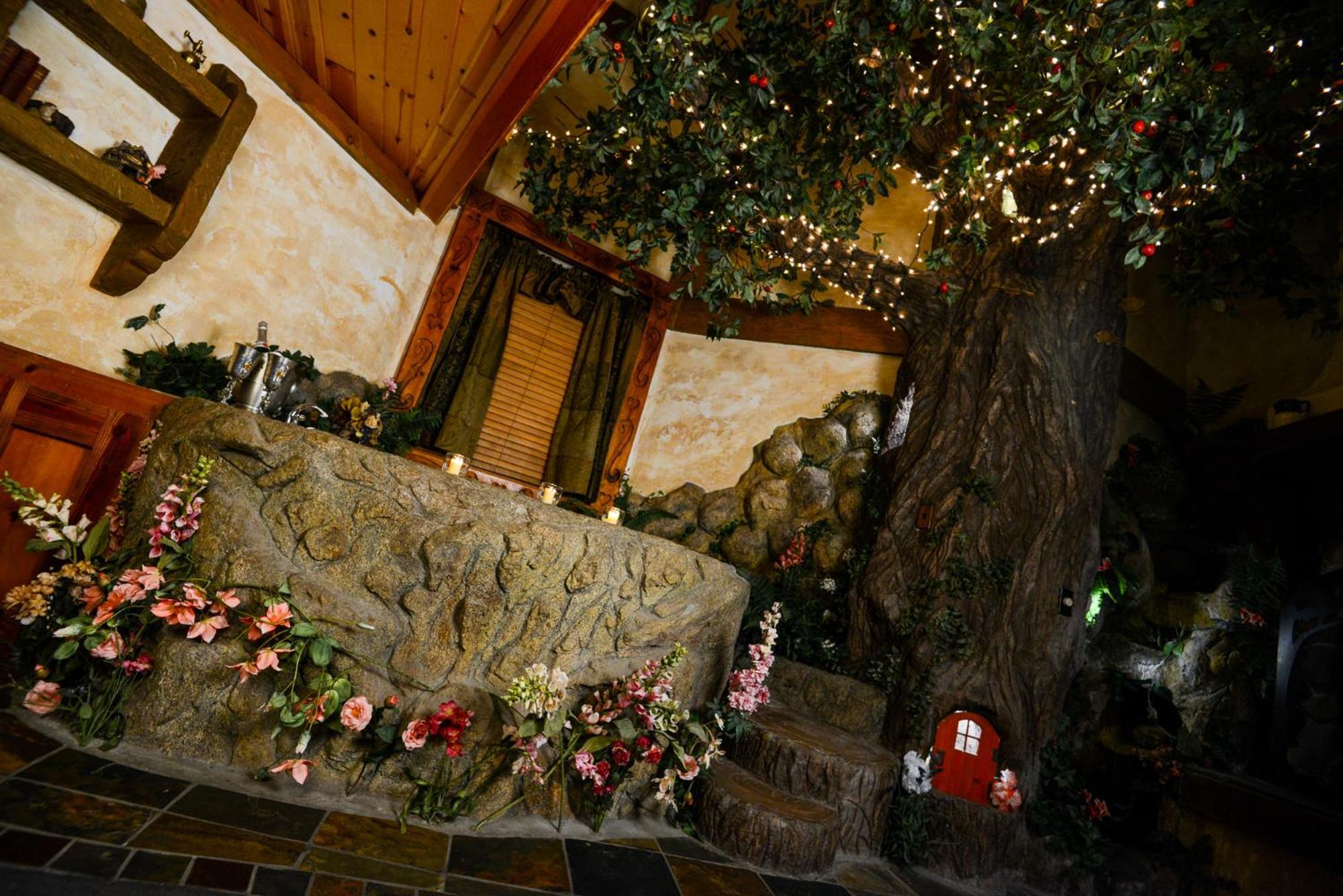Castle Wood Theme Cottages- Couples Only Big Bear Lake Εξωτερικό φωτογραφία