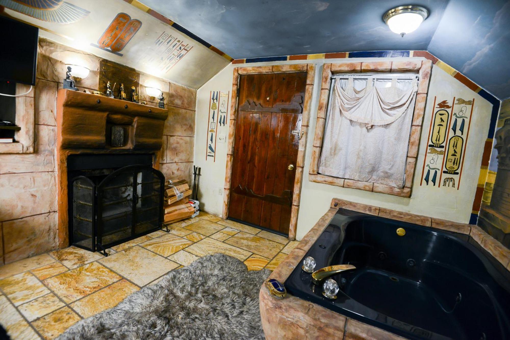 Castle Wood Theme Cottages- Couples Only Big Bear Lake Εξωτερικό φωτογραφία